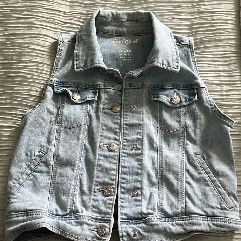 Cat&jack girls half jean jacket